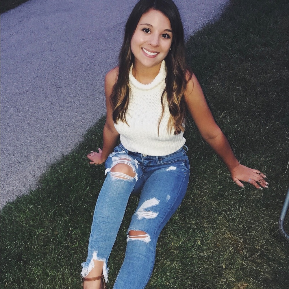 Meet your Posher, Taylor. Leave questions below!